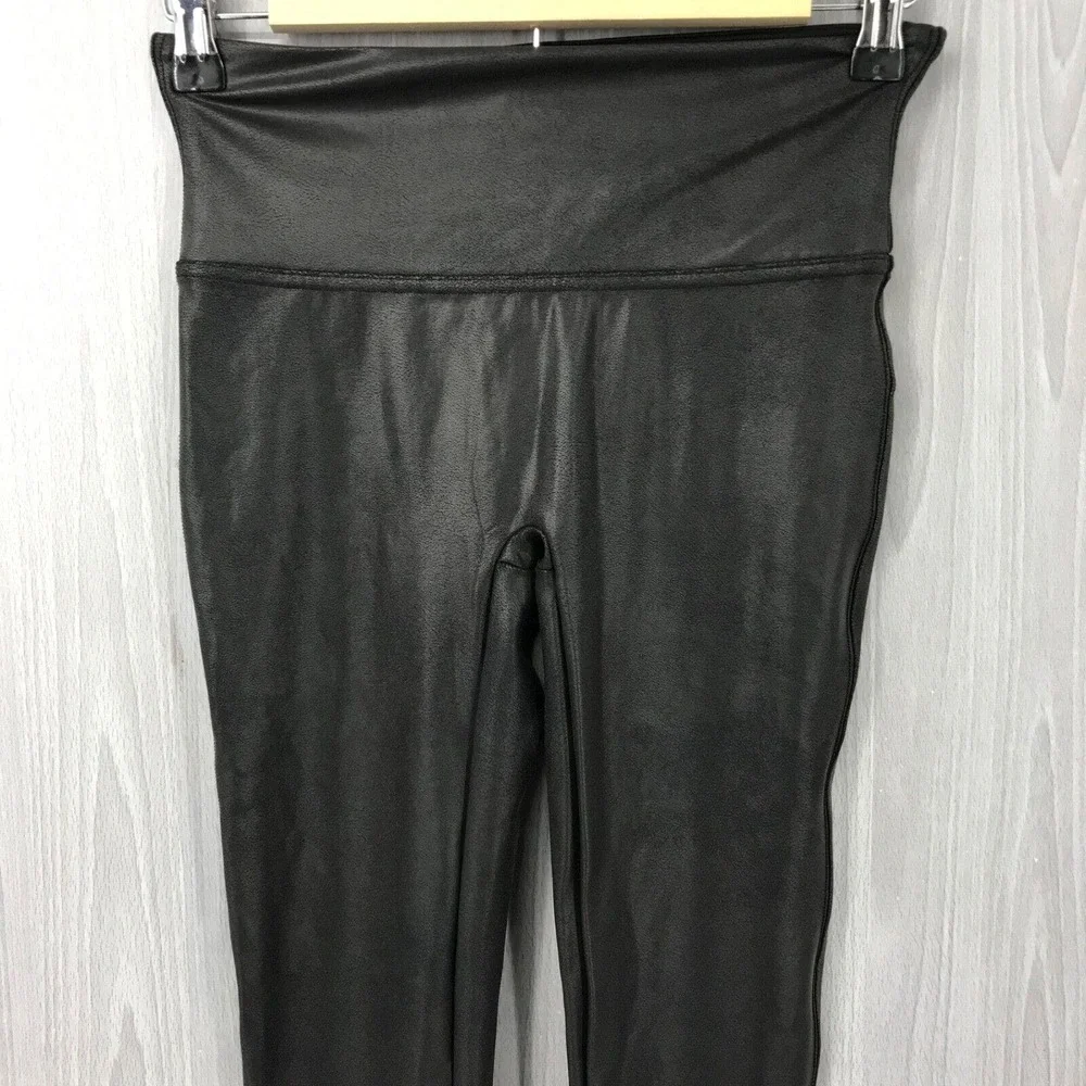 Spanx Women's Black Faux Leather Shiny Leggings Size: Small‎